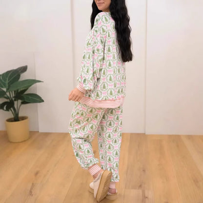 🎄Kerstbomen en strikken pyjamaset